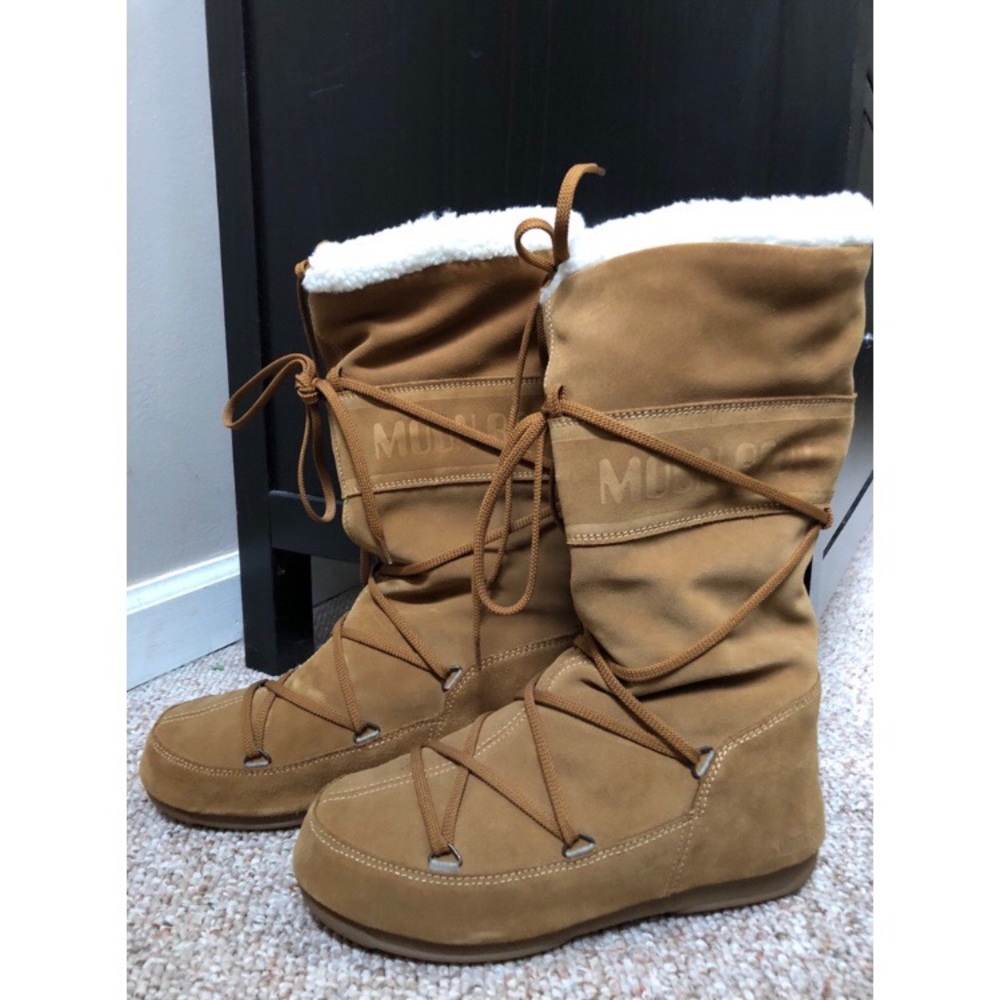 Technica - Tan Suede - Moon Boots
